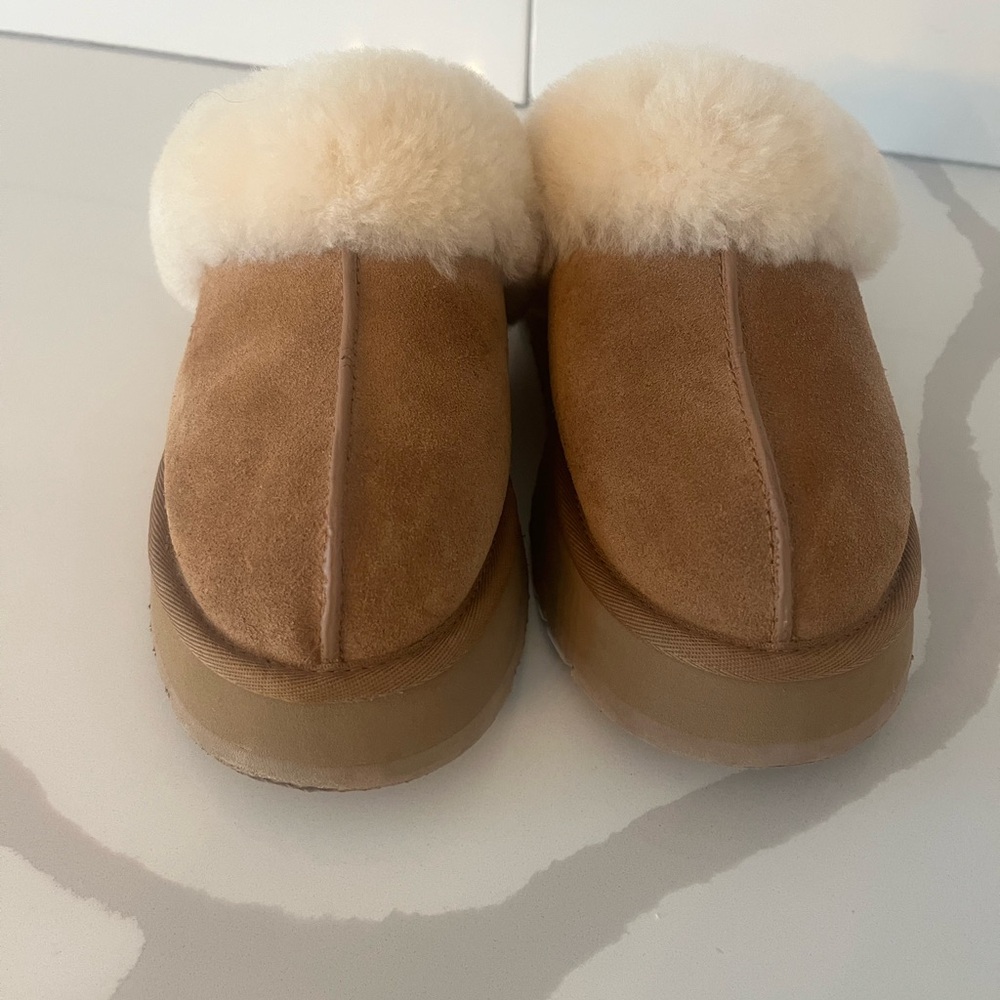 UGG DISQUETTE SLIDE CHESTNUT SHEARLING CUFF SANDALS US 7 - Picture 3 of 9